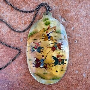 Vintage Persian Hand Painted Mother Of Pearl Pendant Necklace Soldiers Horses